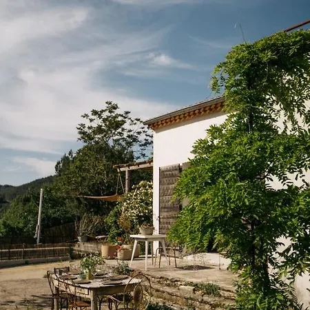 Hidden Gem With Panoramic Views *