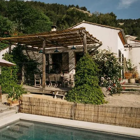 Holiday home Hidden Gem With Panoramic Views Fontaine-de-Vaucluse